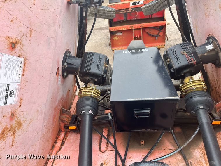 image for item LD9694 2012 Land Pride RCB6615  batwing rotary mower