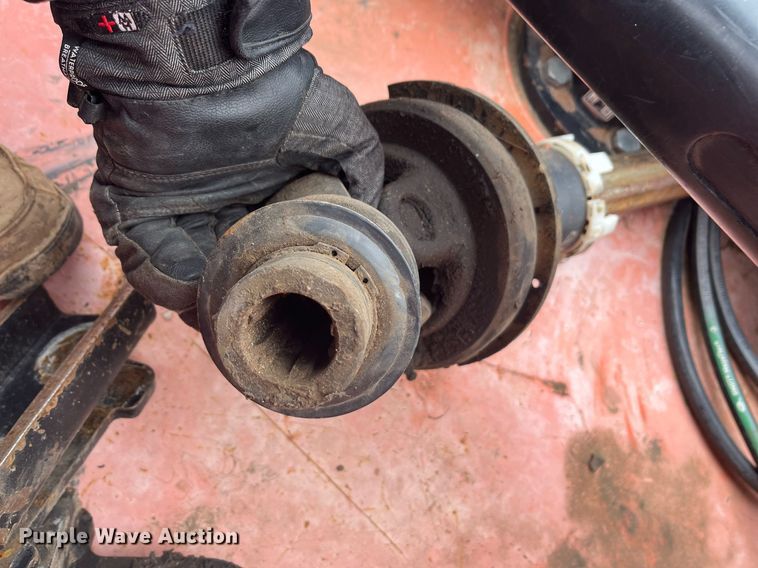 image for item LD9695 2012 Land Pride RCB6615  batwing rotary mower