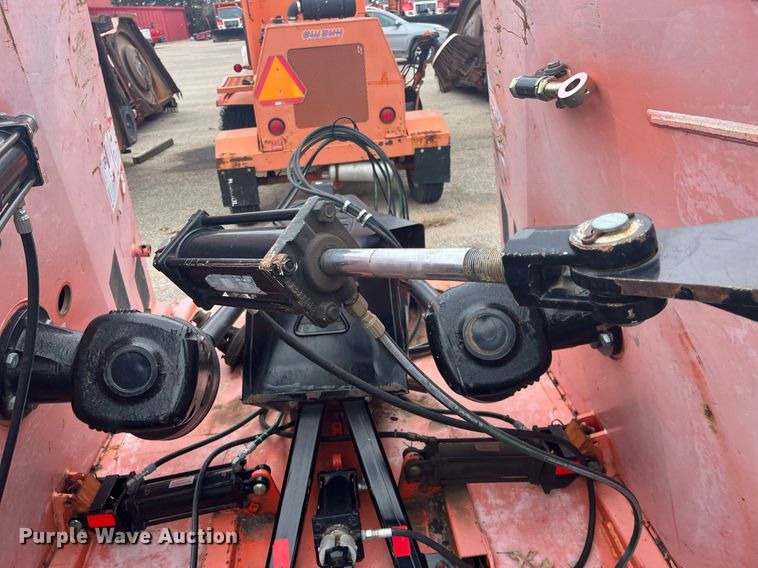 image for item LD9695 2012 Land Pride RCB6615  batwing rotary mower