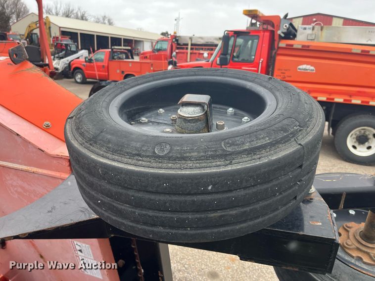 image for item LD9695 2012 Land Pride RCB6615  batwing rotary mower