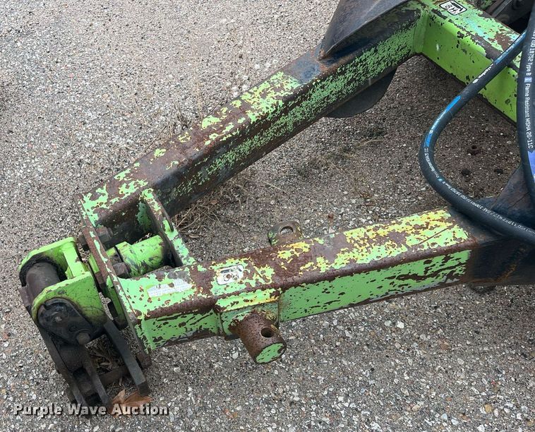 image for item LD9696 2001 Schulte XH1500  batwing rotary mower