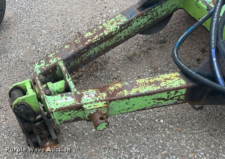 image for item LD9696 2001 Schulte XH1500  batwing rotary mower