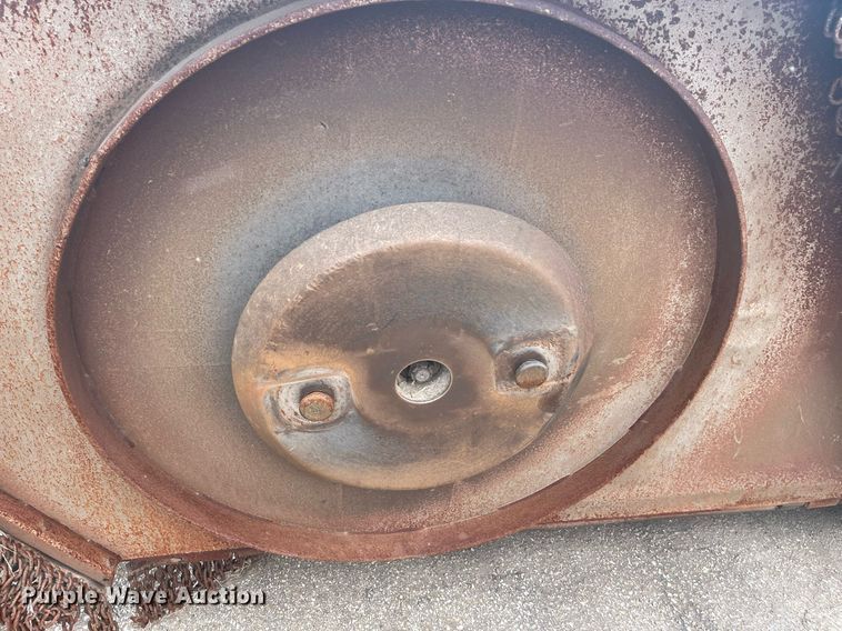 image for item LD9696 2001 Schulte XH1500  batwing rotary mower