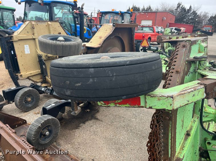 image for item LD9696 2001 Schulte XH1500  batwing rotary mower