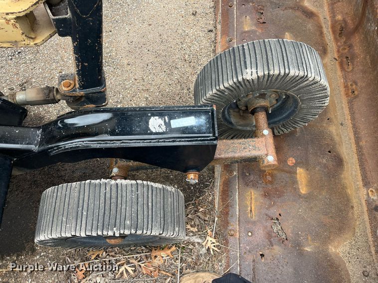 image for item LD9698 2007 Land Pride RCB6015  batwing rotary mower