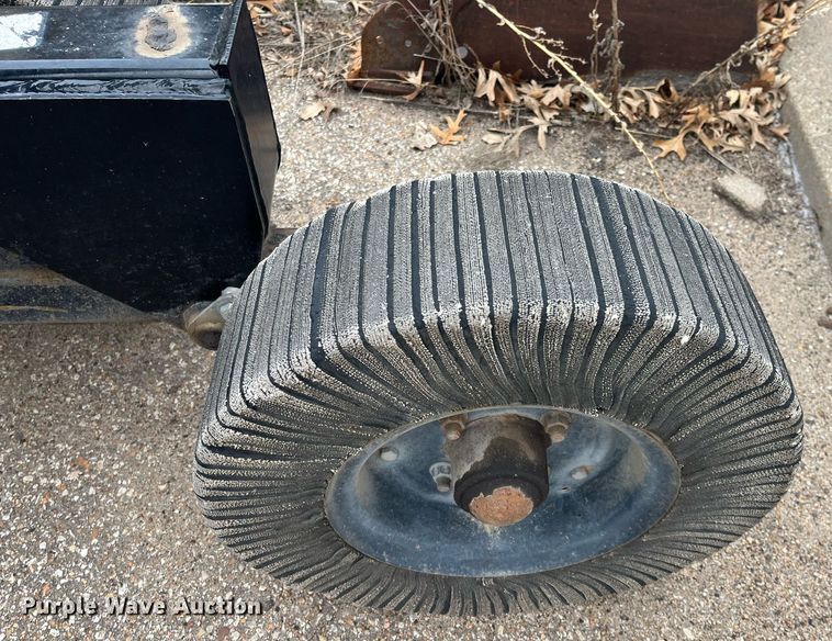 image for item LD9698 2007 Land Pride RCB6015  batwing rotary mower