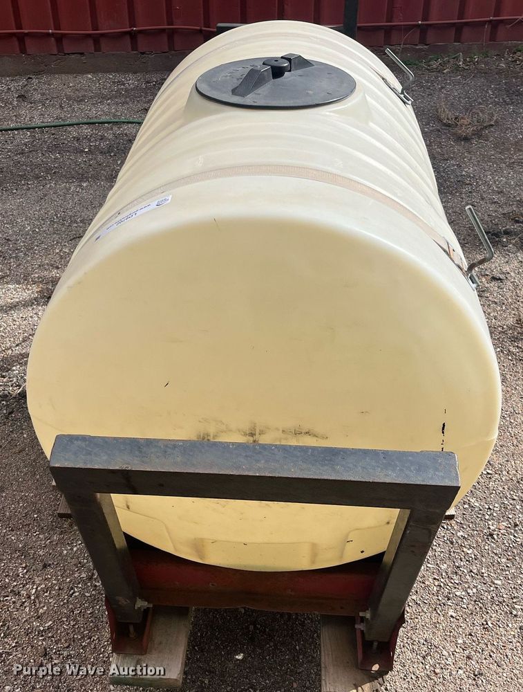 image for item LD9702 Poly tank