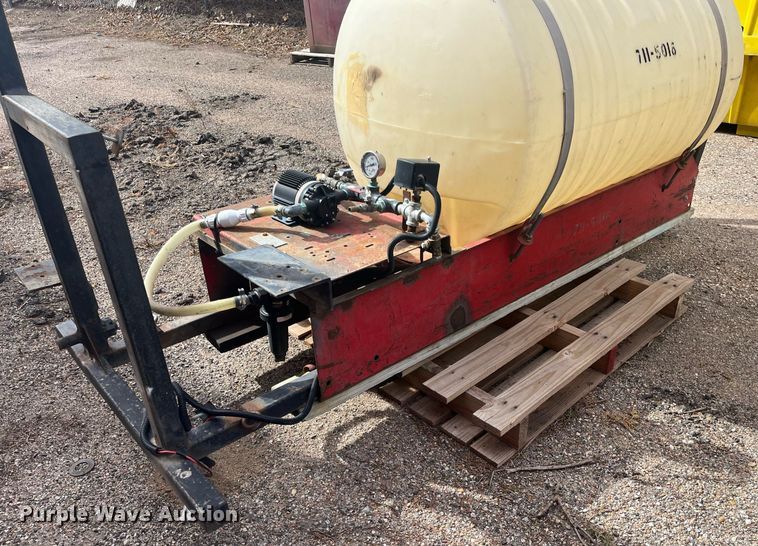 image for item LD9702 Poly tank