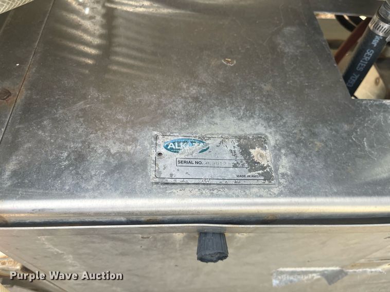 image for item LD9704 2013 Alkota 4201B-NG-UL  pressure washer