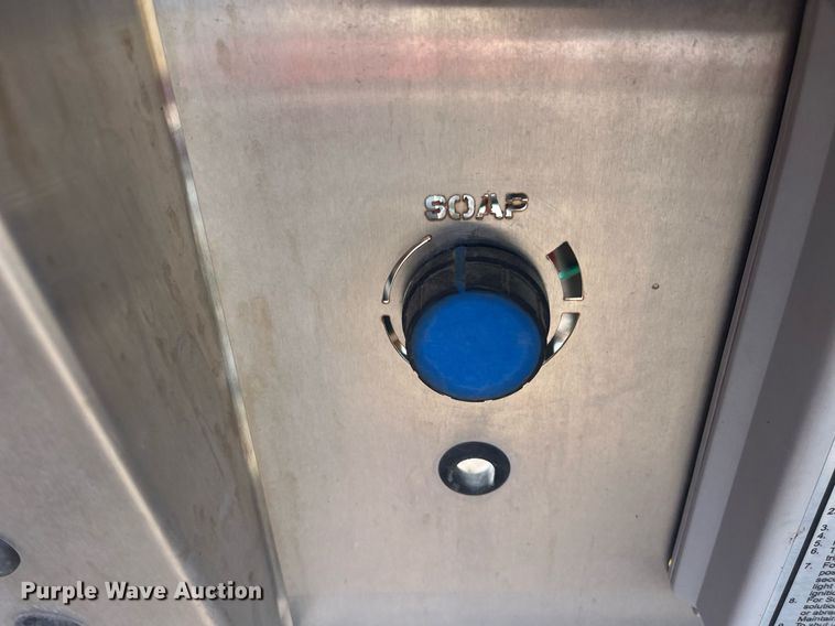 image for item LD9706 2015 Hydro Tek HN20004E2G  pressure washer