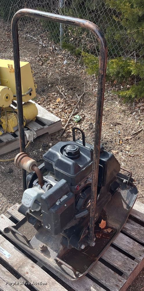 image for item LD9707 1996 Stone S38A  vibratory plate compactor