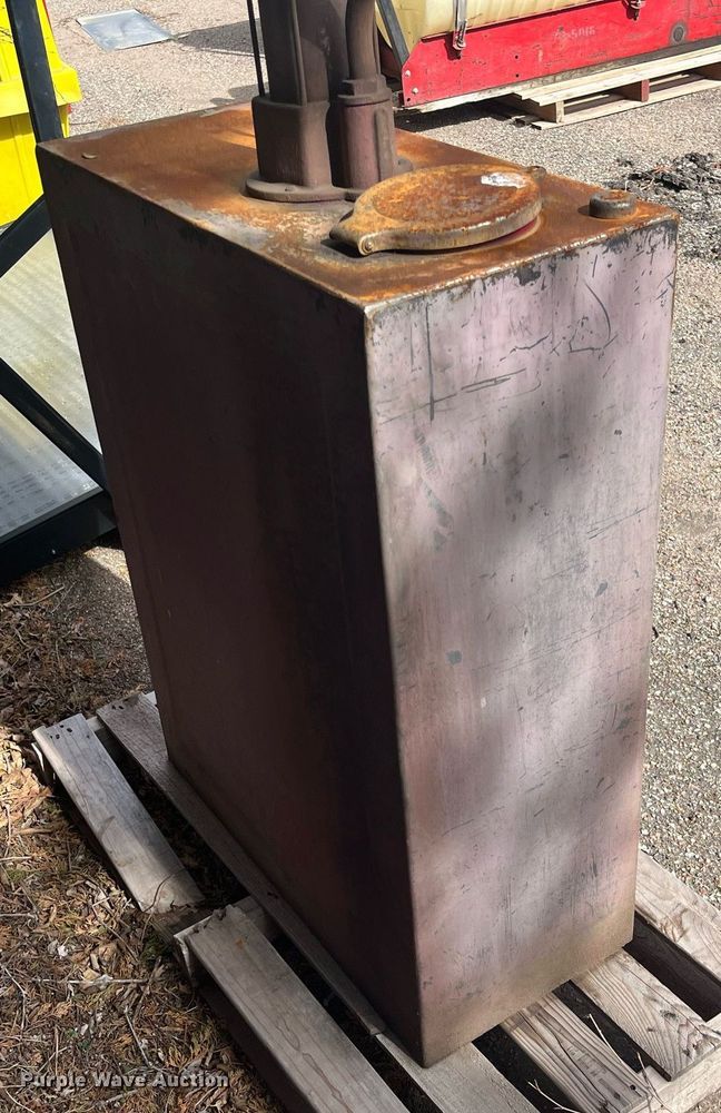 image for item LD9709 Bulk fluid tank