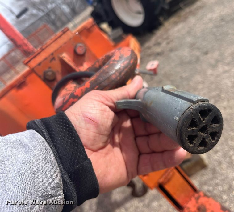 image for item LD9711 1985 JFW F2W  utility trailer