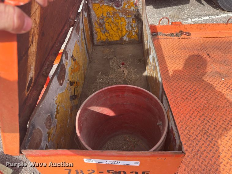 image for item LD9711 1985 JFW F2W  utility trailer