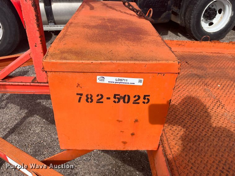 image for item LD9711 1985 JFW F2W  utility trailer