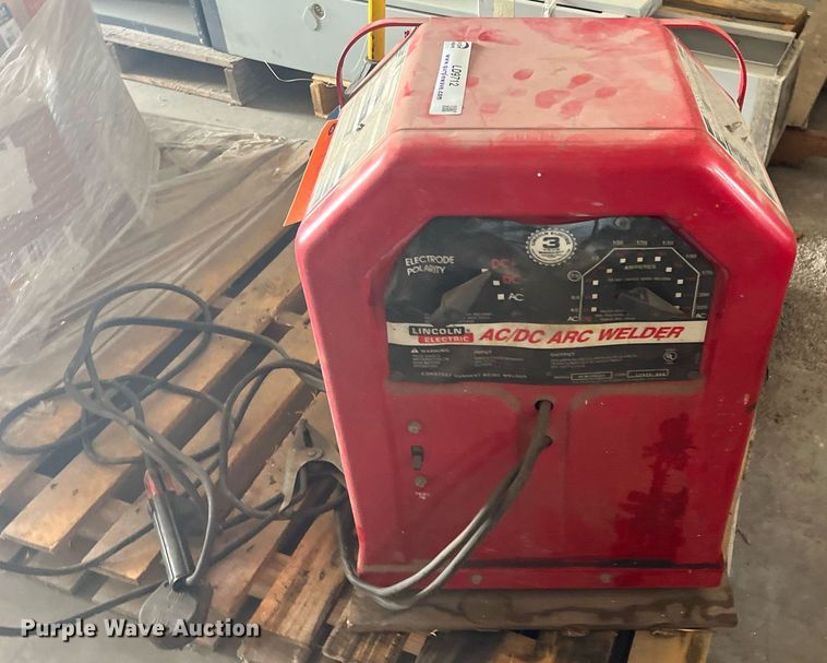 image for item LD9712 Lincoln AC/DC 225/125  welder
