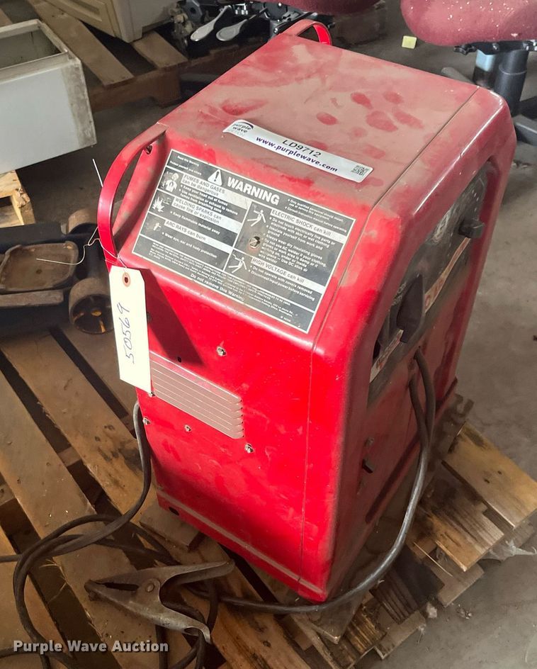 image for item LD9712 Lincoln AC/DC 225/125  welder