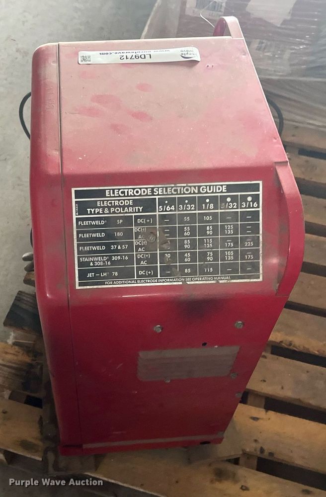 image for item LD9712 Lincoln AC/DC 225/125  welder