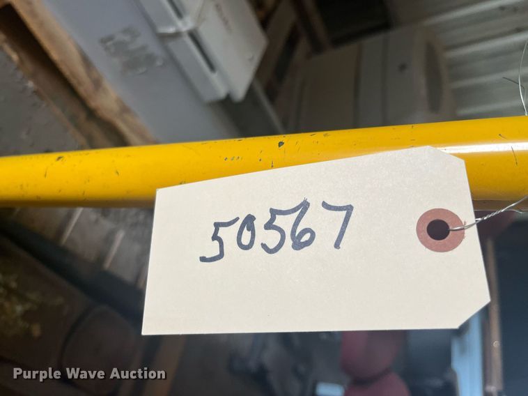 image for item LD9713 Lincoln W93642  floor jack