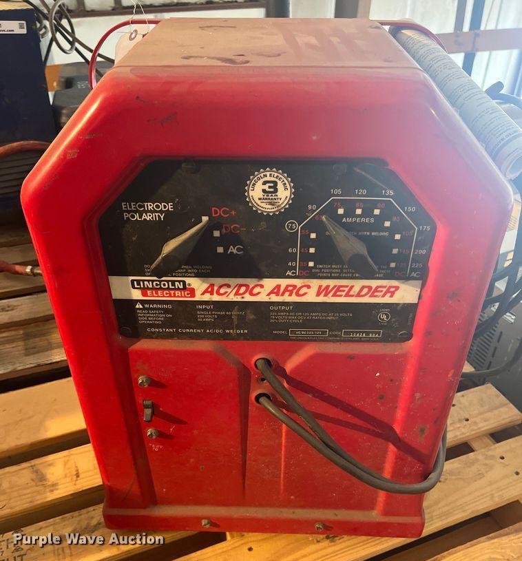 image for item LD9720 Lincoln AC/DC 225/125  welder