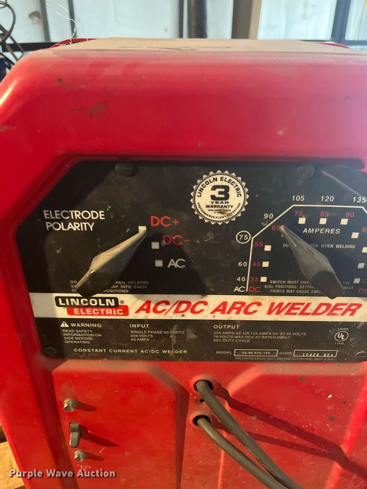 image for item LD9720 Lincoln AC/DC 225/125  welder