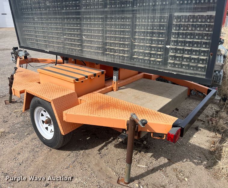 image for item LD9728 2009 Ver-Mac PCMS1210  message board trailer