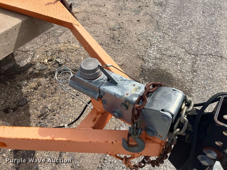 image for item LD9728 2009 Ver-Mac PCMS1210  message board trailer