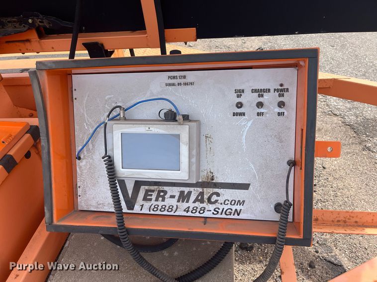 image for item LD9728 2009 Ver-Mac PCMS1210  message board trailer