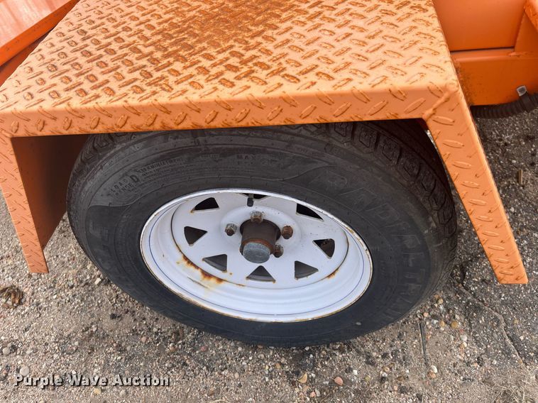 image for item LD9728 2009 Ver-Mac PCMS1210  message board trailer