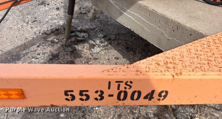 image for item LD9728 2009 Ver-Mac PCMS1210  message board trailer