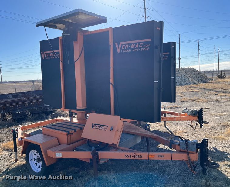 image for item LD9730 2008 Ver-Mac PCMS1210  message board trailer