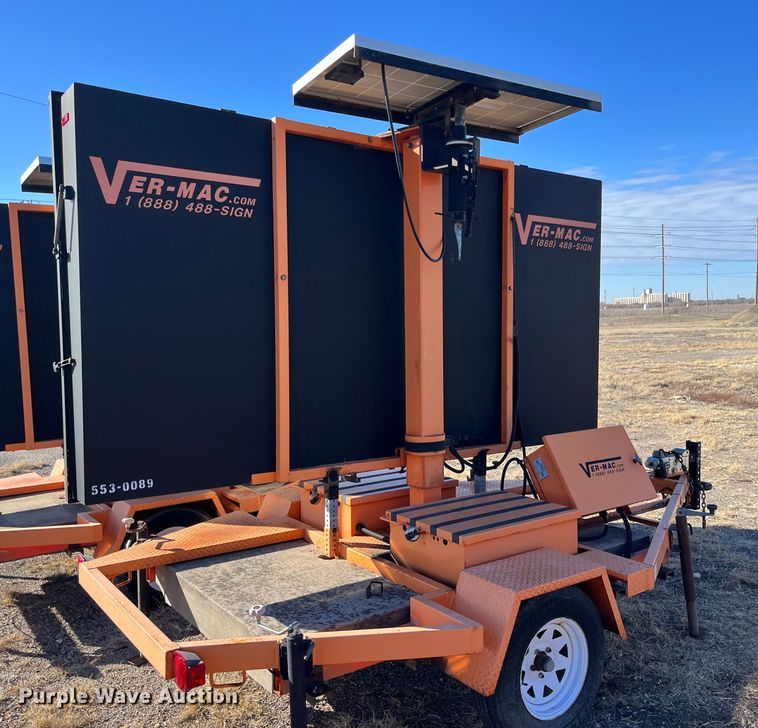 image for item LD9730 2008 Ver-Mac PCMS1210  message board trailer