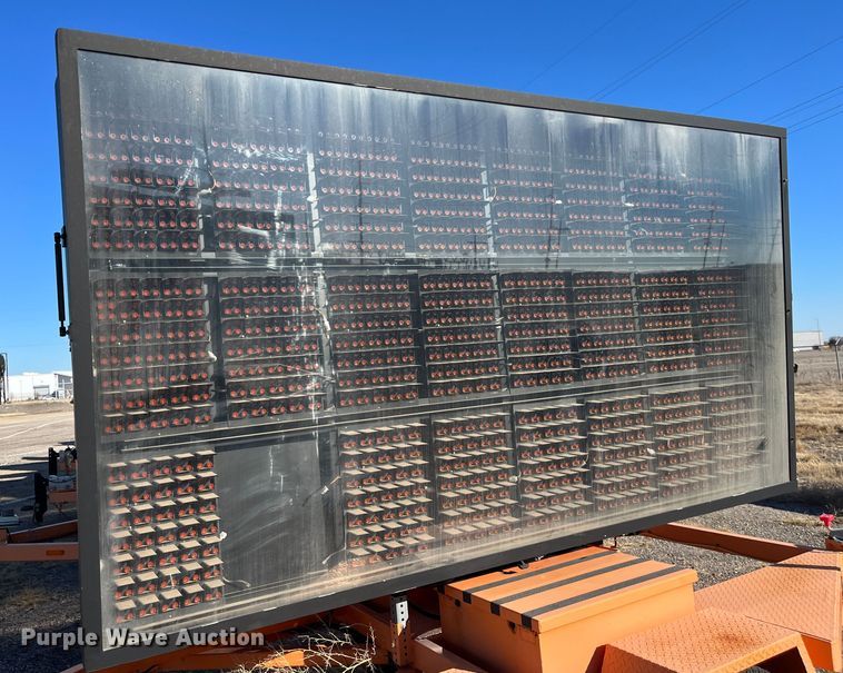 image for item LD9732 2009 Ver-Mac PCMS1210  message board trailer