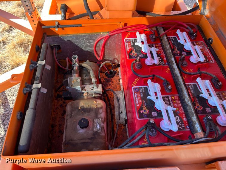 image for item LD9732 2009 Ver-Mac PCMS1210  message board trailer