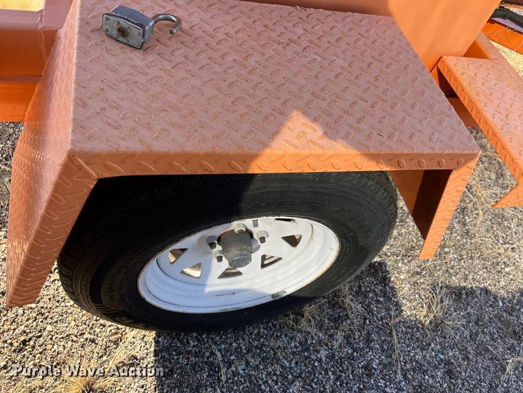 image for item LD9732 2009 Ver-Mac PCMS1210  message board trailer