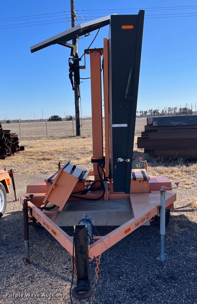 image for item LD9733 2008 Ver-Mac PCMS1210  message board trailer