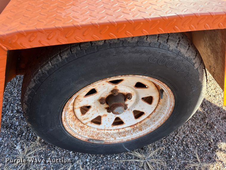 image for item LD9733 2008 Ver-Mac PCMS1210  message board trailer