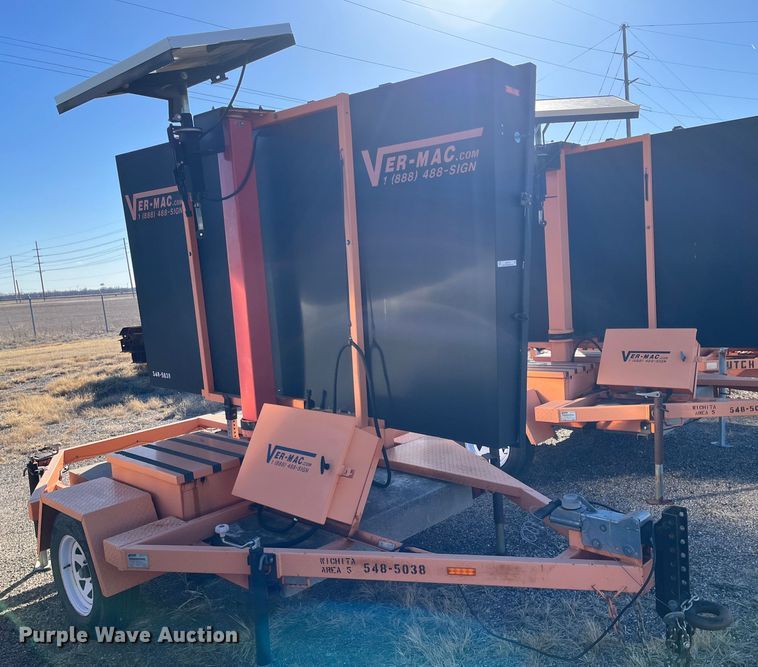 image for item LD9734 2008 Ver-Mac PCMS1210  message board trailer