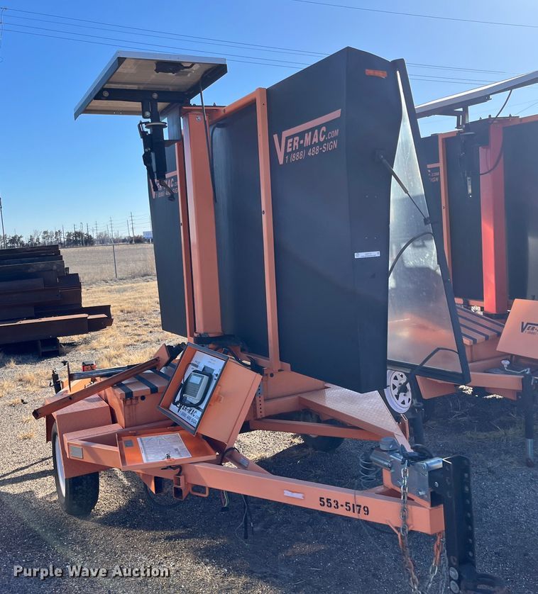 image for item LD9735 2009 Ver-Mac PCMS1210  message board trailer