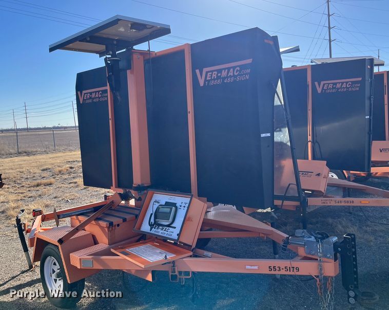 image for item LD9735 2009 Ver-Mac PCMS1210  message board trailer