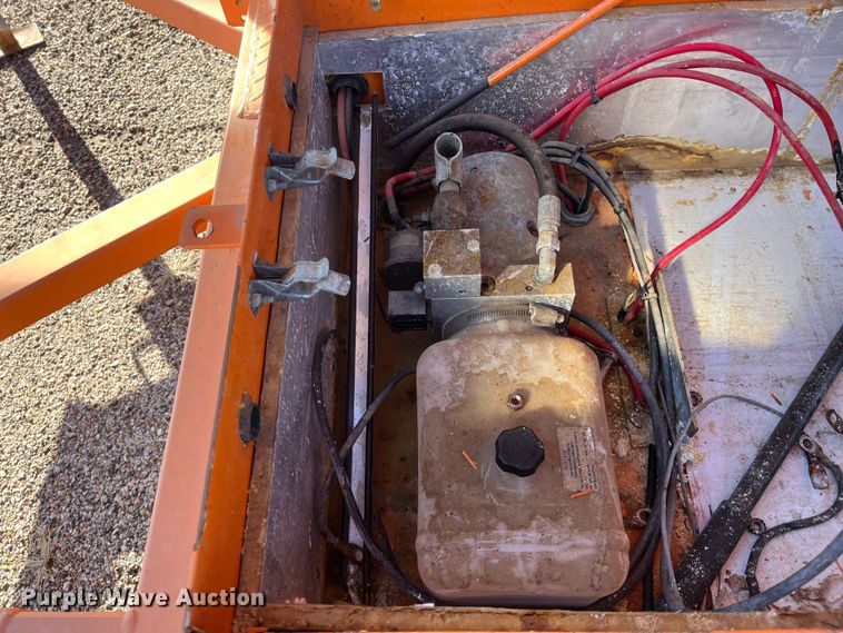 image for item LD9735 2009 Ver-Mac PCMS1210  message board trailer