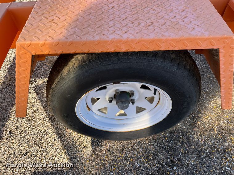 image for item LD9735 2009 Ver-Mac PCMS1210  message board trailer