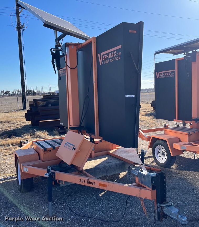 image for item LD9736 2008 Ver-Mac PCMS1210  message board trailer