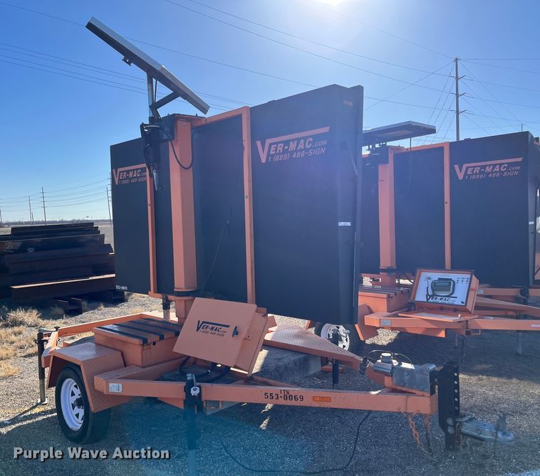 image for item LD9736 2008 Ver-Mac PCMS1210  message board trailer