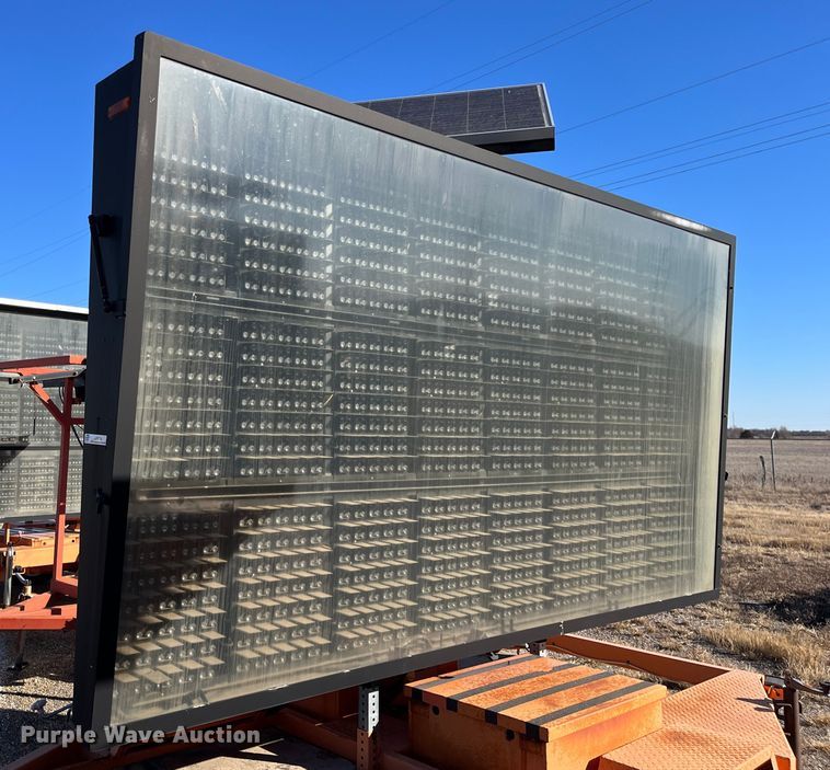 image for item LD9736 2008 Ver-Mac PCMS1210  message board trailer