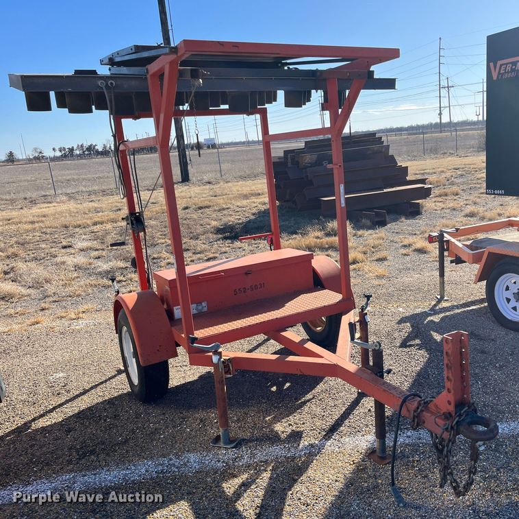 image for item LD9737 2001 Ver-Mac ST4825  arrow board trailer