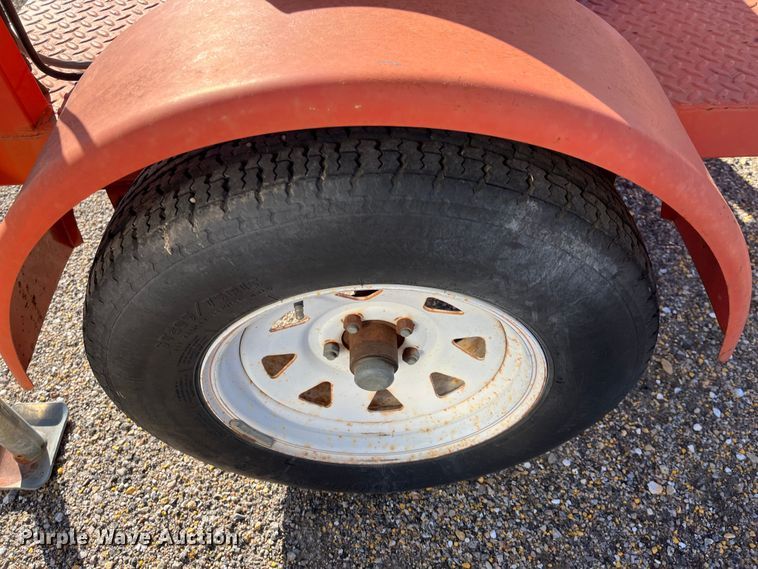 image for item LD9737 2001 Ver-Mac ST4825  arrow board trailer