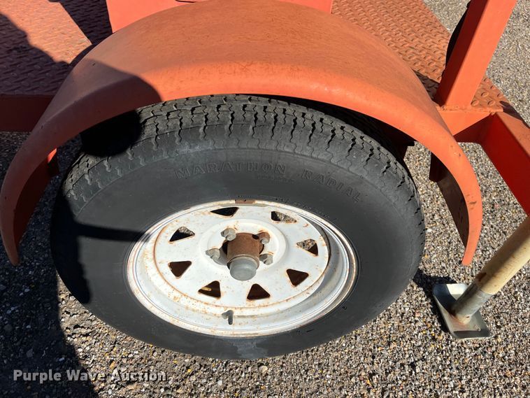 image for item LD9737 2001 Ver-Mac ST4825  arrow board trailer