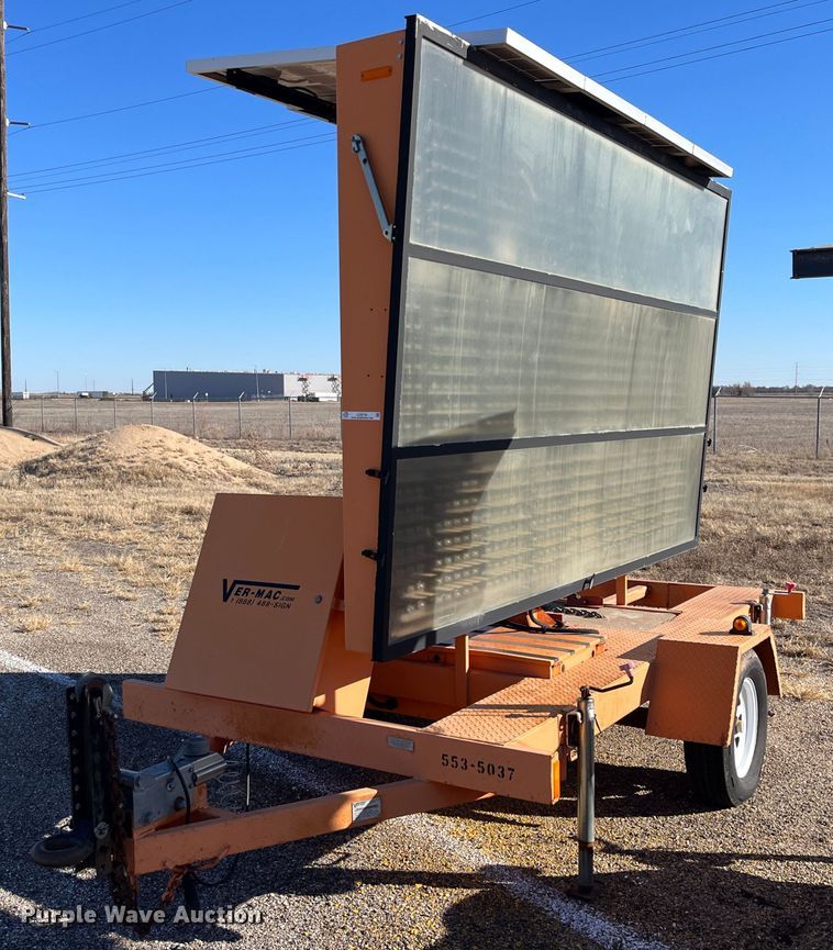 image for item LD9738 2007 Ver-Mac PCMS1210  message board trailer