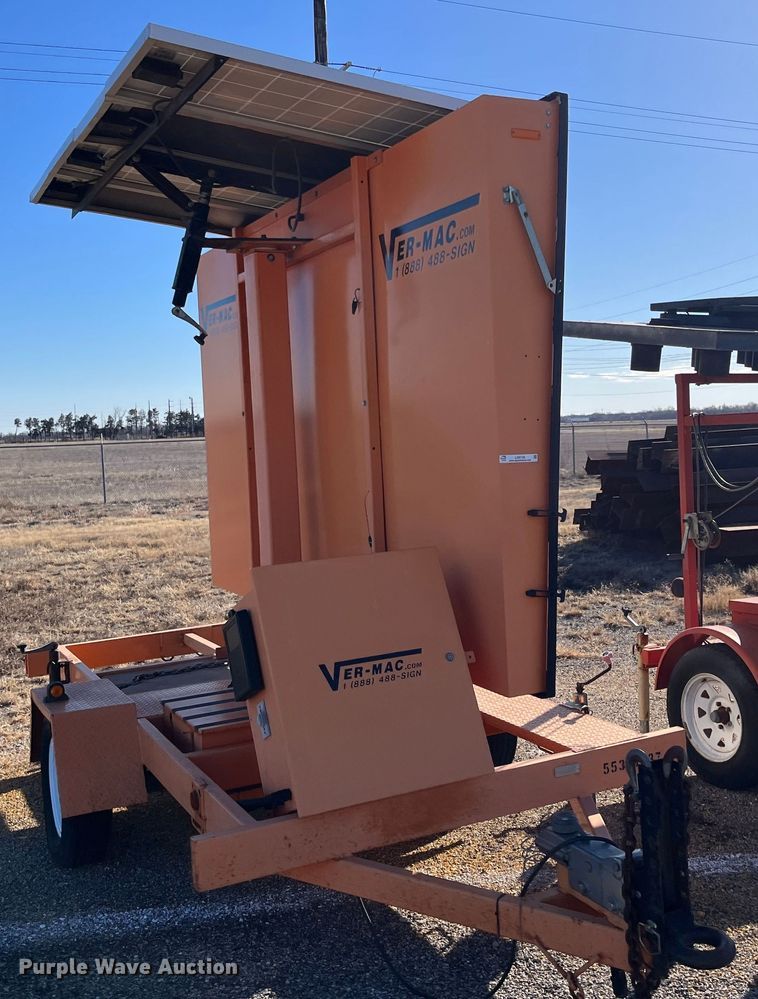 image for item LD9738 2007 Ver-Mac PCMS1210  message board trailer